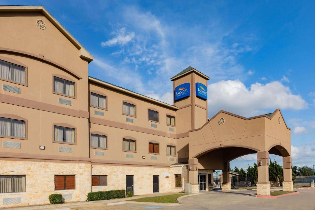 Baymont By Wyndham Cuero Exterior foto