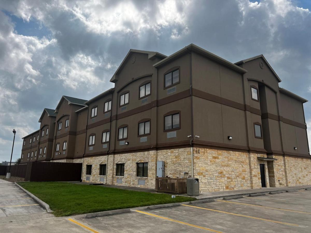 Baymont By Wyndham Cuero Exterior foto